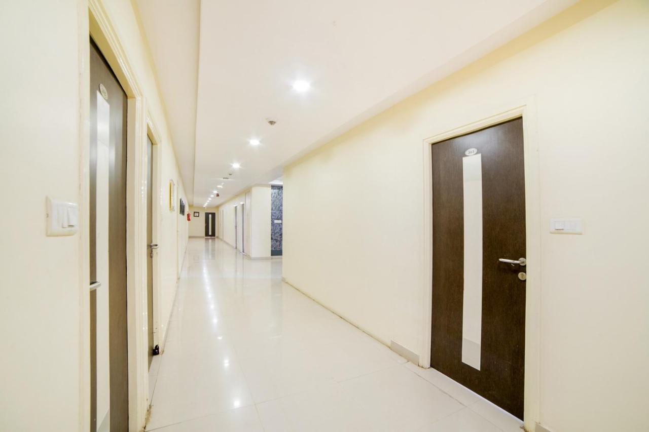 Hotel Super Capital O Raaga Grand Hajdarabad Zewnętrze zdjęcie