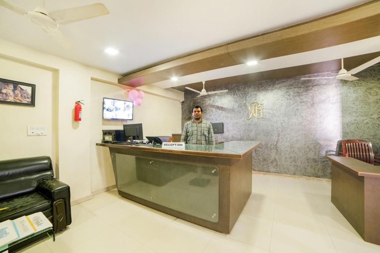 Hotel Super Capital O Raaga Grand Hajdarabad Zewnętrze zdjęcie