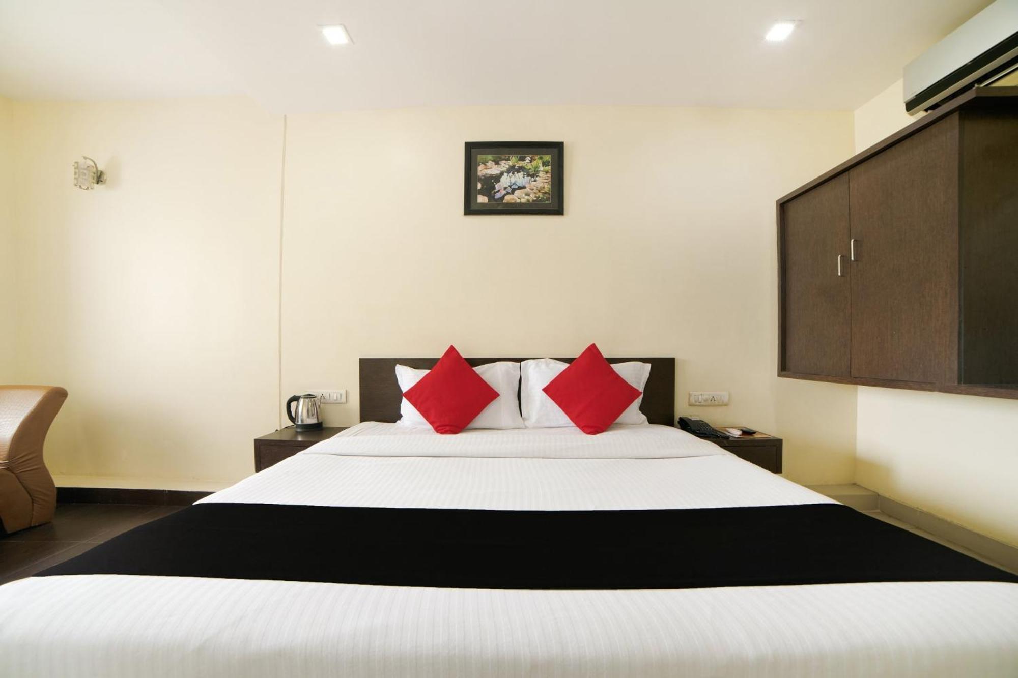 Hotel Super Capital O Raaga Grand Hajdarabad Zewnętrze zdjęcie